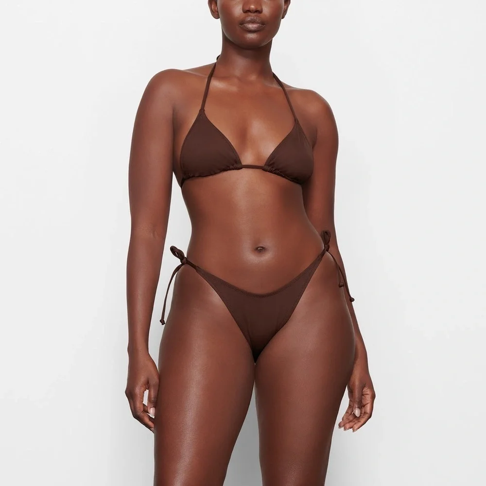 SKIMS DIPPED TIE BOTTOM SIZE 4X
